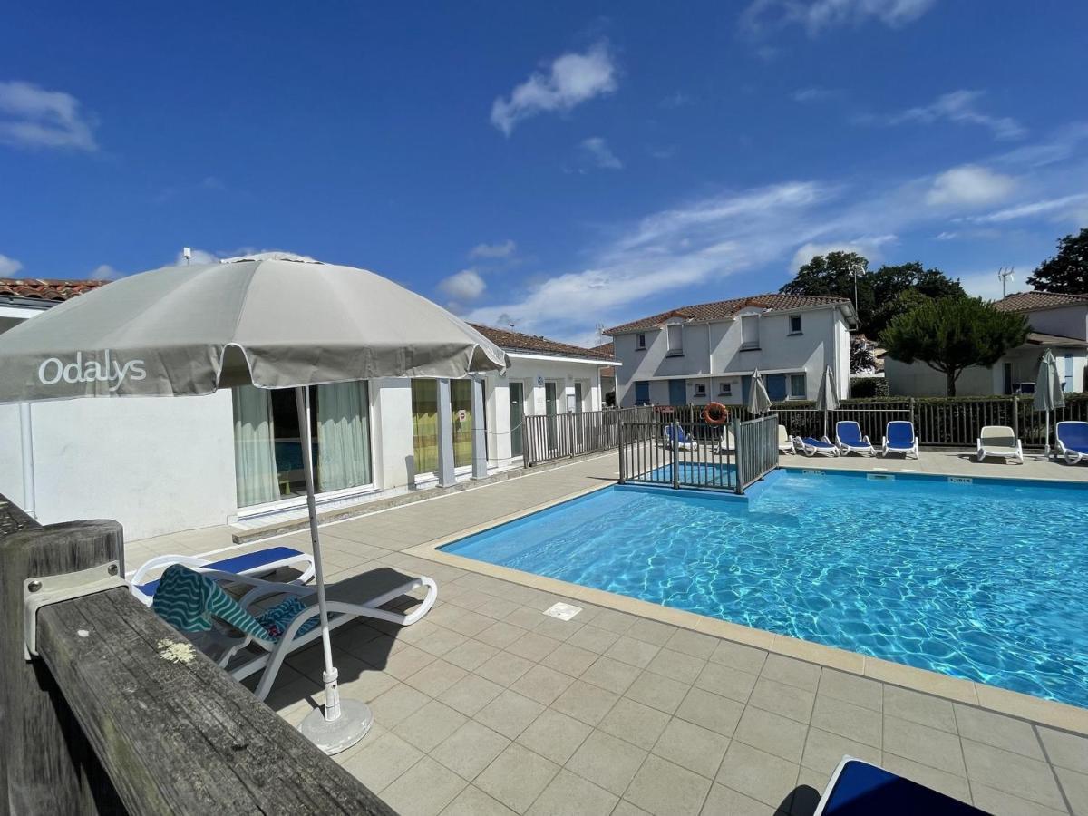 Charmante Maisonnette Avec Piscine, 2 Chambres, Terrasse Privee Et Parking - Saint-Brevin-Les-Pins - Fr-1-364-118 外观 照片